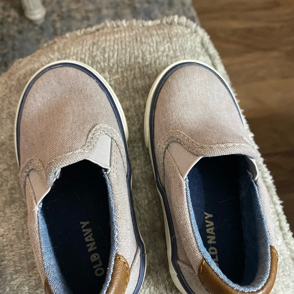 Old Navy Kids Slip-On Sneakers - Light Gray and Brown